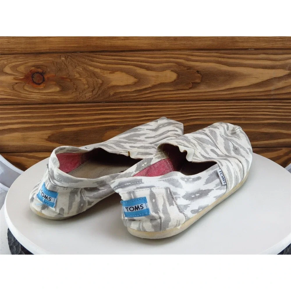 TOMS Size‎ 11 Flat Shoes White Fabric Women M